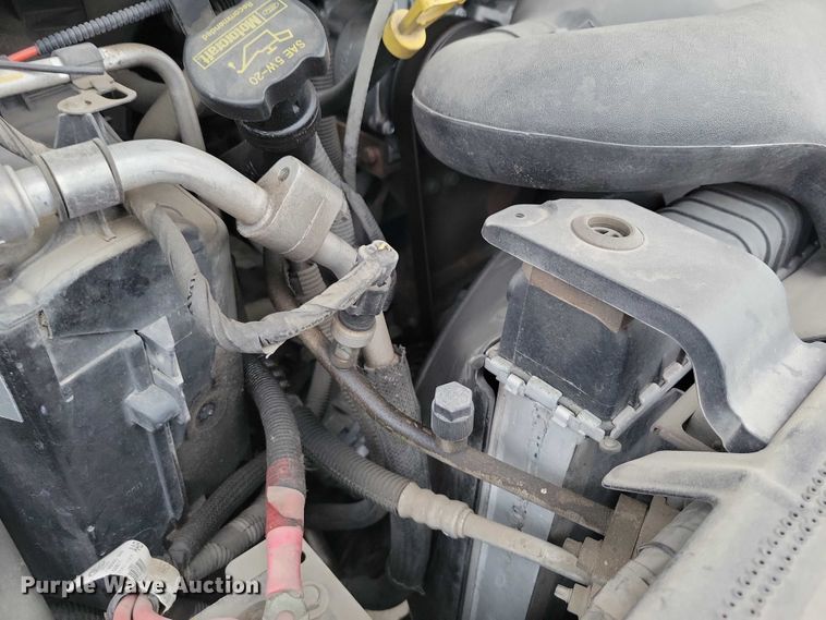 image for item NO9961 2011 Supreme E450 shuttle bus