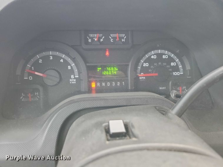 image for item NO9962 2011 Supreme E450 shuttle bus