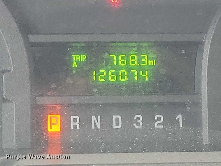 image for item NO9962 2011 Supreme E450 shuttle bus