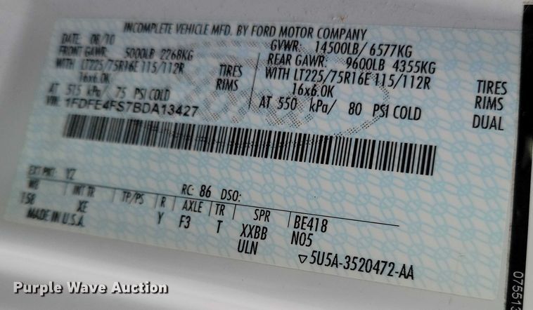 image for item NO9962 2011 Supreme E450 shuttle bus