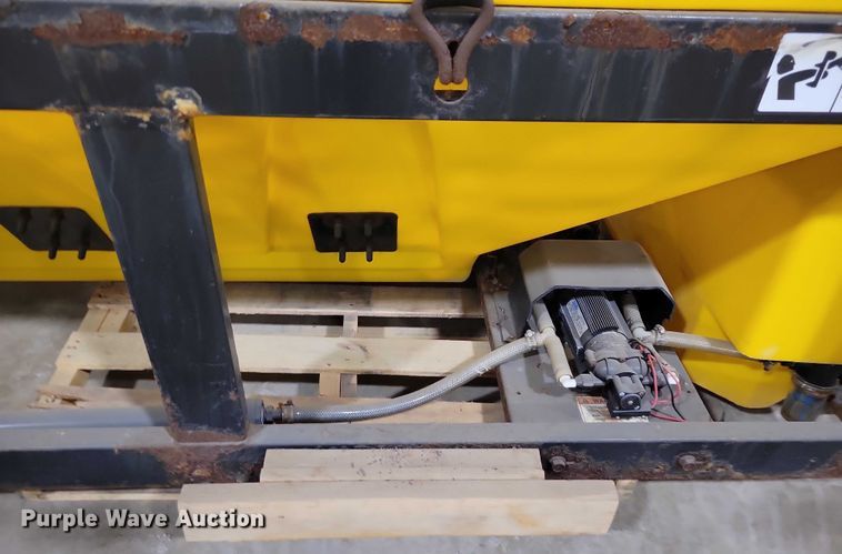 image for item NO9964 Snow Ex spreader