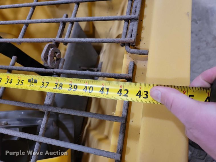 image for item NO9964 Snow Ex spreader