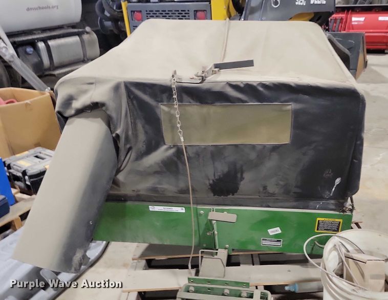 image for item NO9965 John Deere MC519 leaf vacuum 