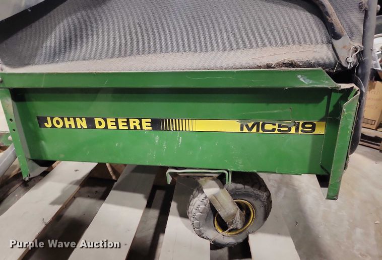 image for item NO9965 John Deere MC519 leaf vacuum 