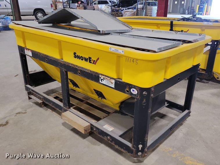 image for item NO9967 Snow Ex spreader