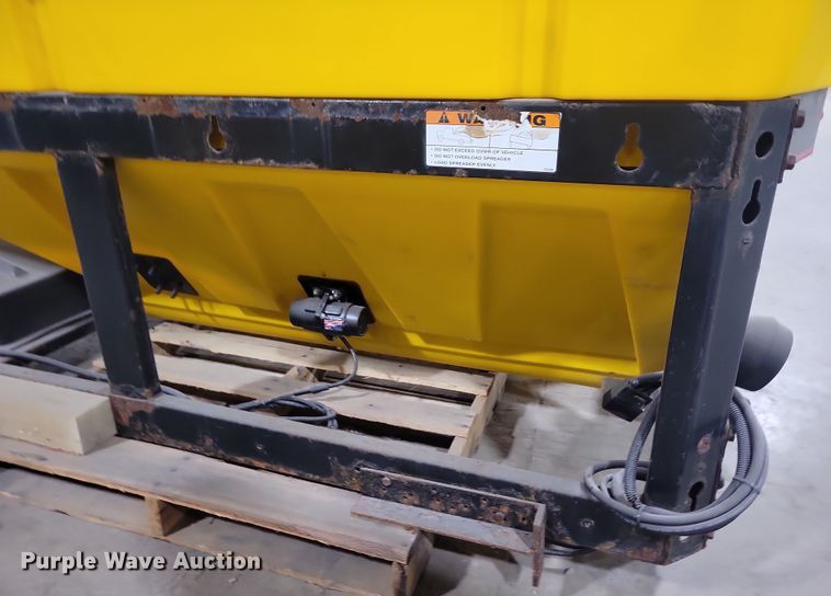 image for item NO9967 Snow Ex spreader