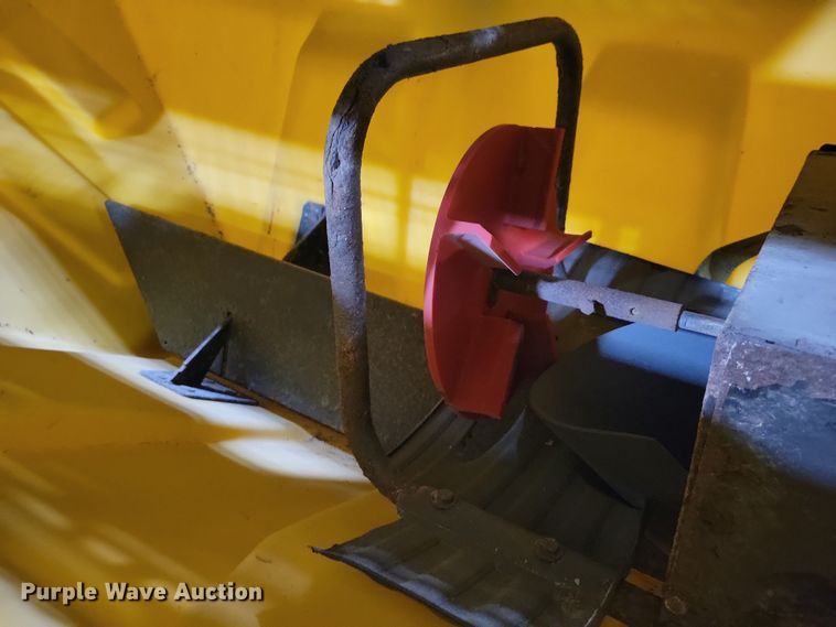 image for item NO9967 Snow Ex spreader