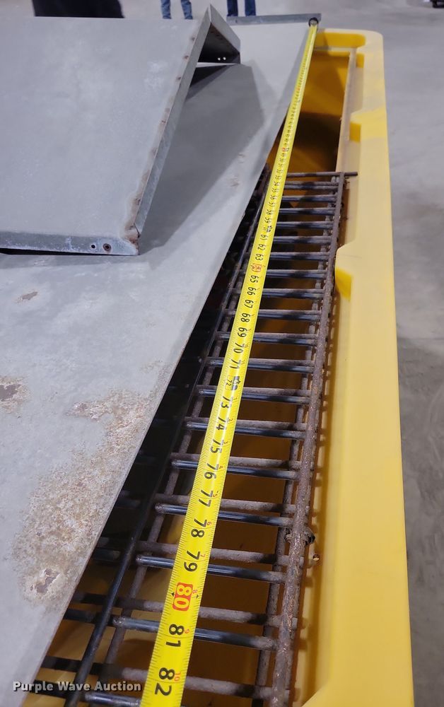 image for item NO9967 Snow Ex spreader