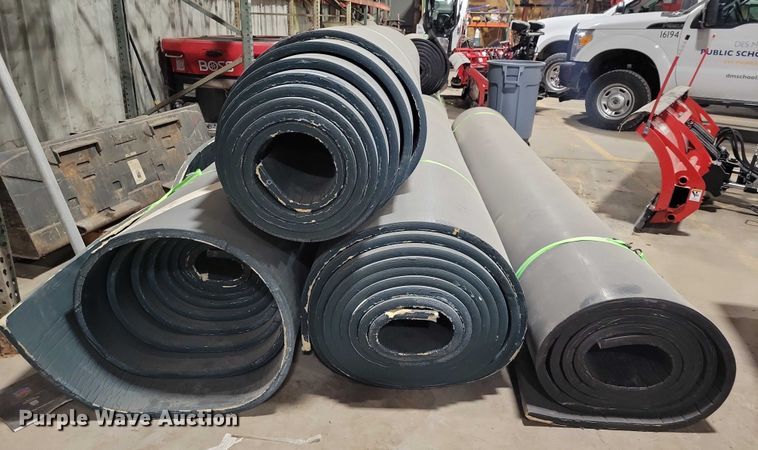 image for item NO9969 (7) wrestling mats