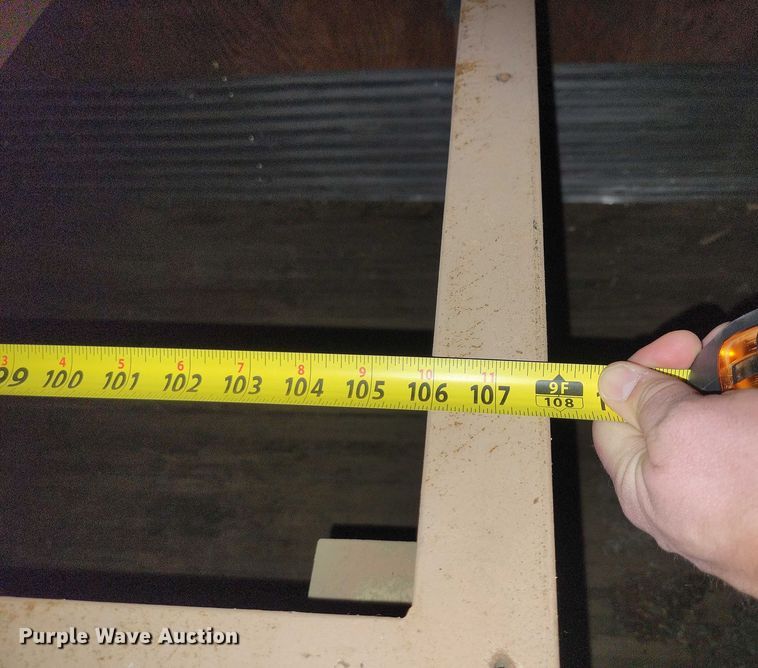 image for item NO9975 Shop table