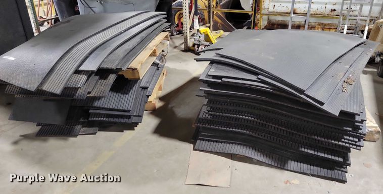 image for item NO9976 (3) pallets of rubber mats