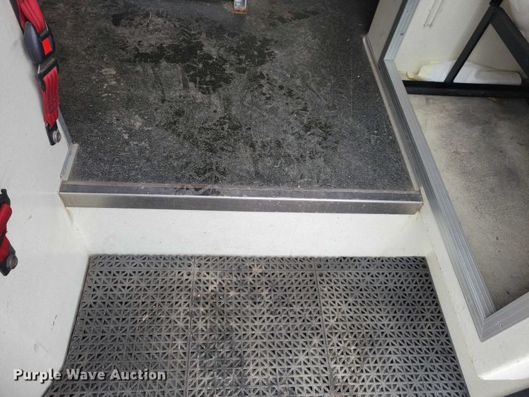 image for item NO9992 2010 Ford E350 ambulance