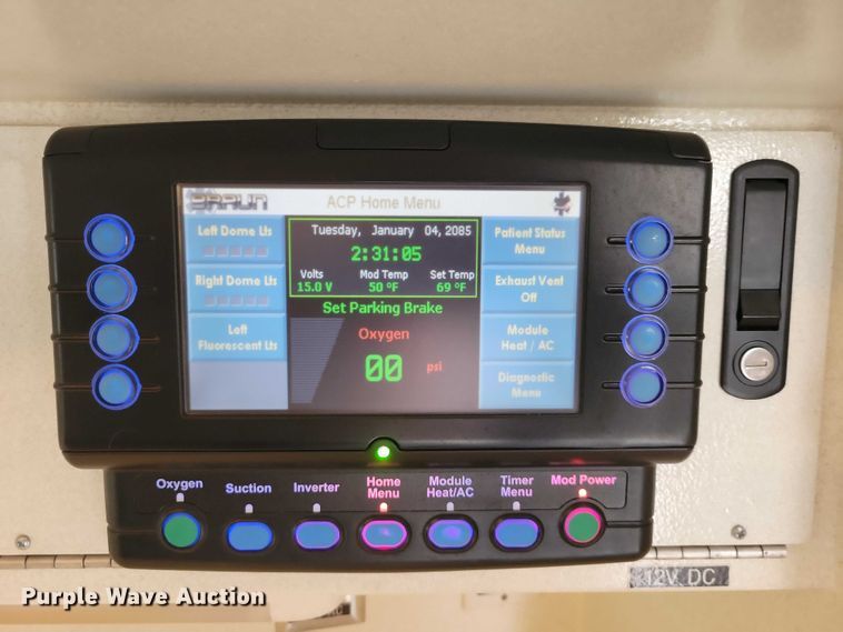 image for item NO9992 2010 Ford E350 ambulance