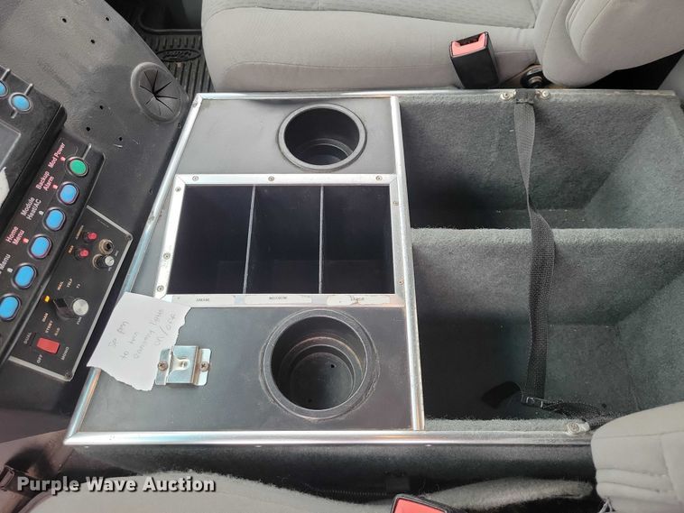 image for item NO9992 2010 Ford E350 ambulance