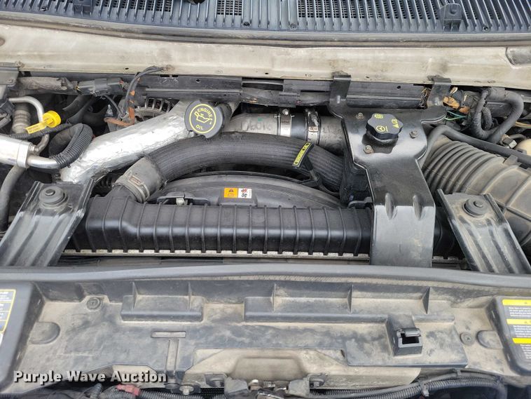 image for item NO9992 2010 Ford E350 ambulance