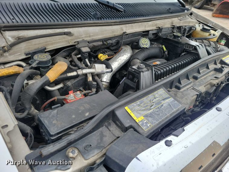 image for item NO9992 2010 Ford E350 ambulance