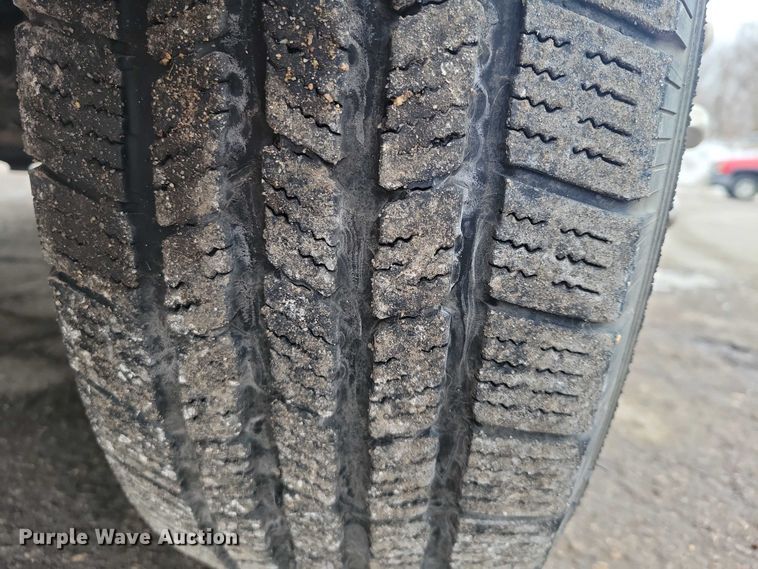 image for item NO9992 2010 Ford E350 ambulance