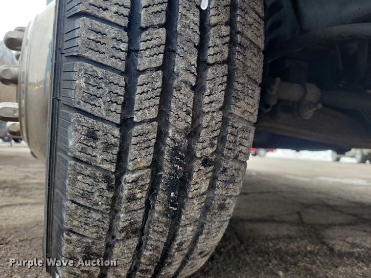 image for item NO9992 2010 Ford E350 ambulance