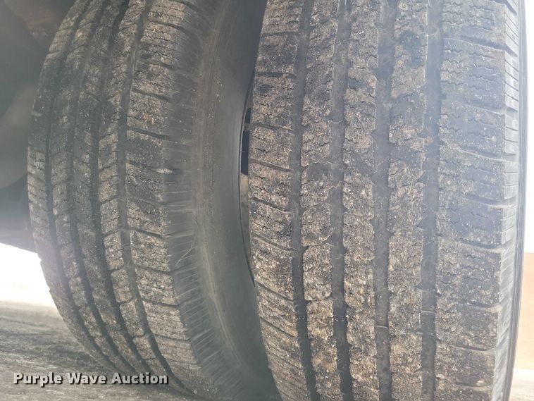 image for item NO9992 2010 Ford E350 ambulance