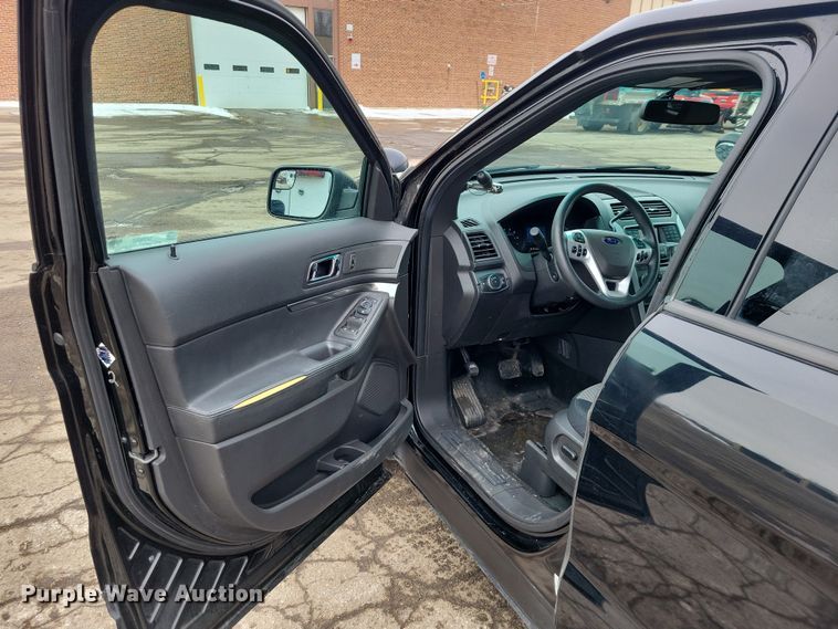 image for item NO9995 2013 Ford Explorer Police Interceptor SUV