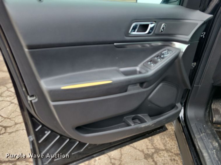 image for item NO9995 2013 Ford Explorer Police Interceptor SUV