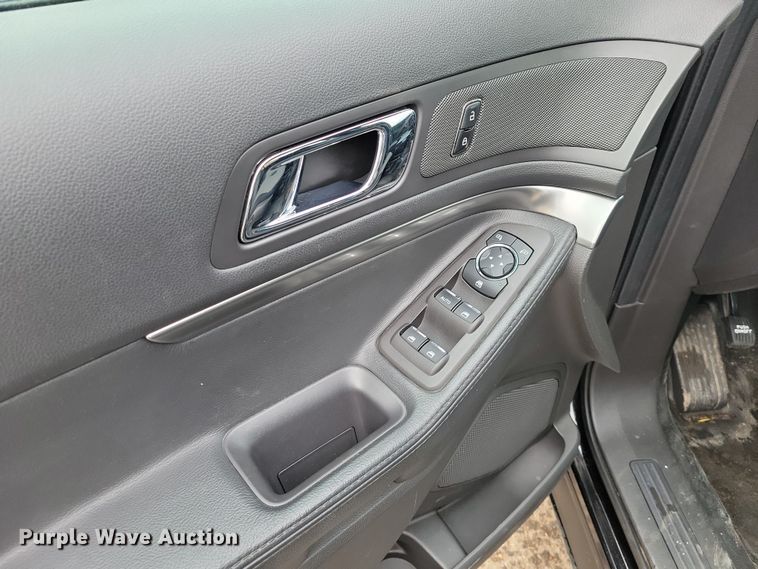 image for item NO9995 2013 Ford Explorer Police Interceptor SUV