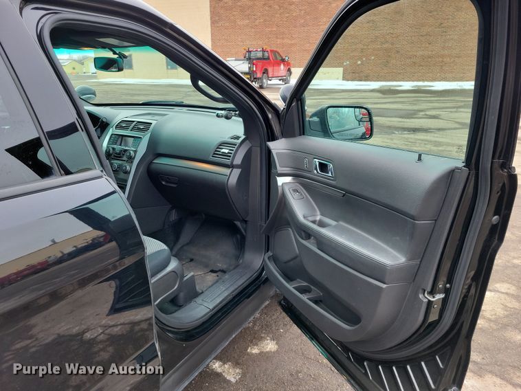 image for item NO9995 2013 Ford Explorer Police Interceptor SUV