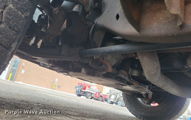 image for item NO9996 2005 Chevrolet 2500HD Silverado pickup truck