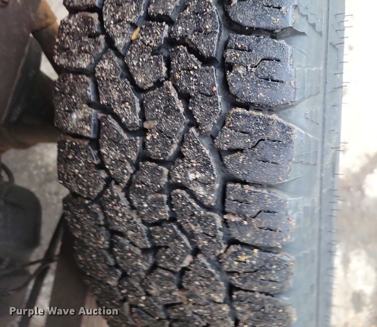 image for item NO9996 2005 Chevrolet 2500HD Silverado pickup truck