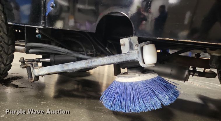 image for item NO9997 1995 Zamboni 500 ice resurfacer