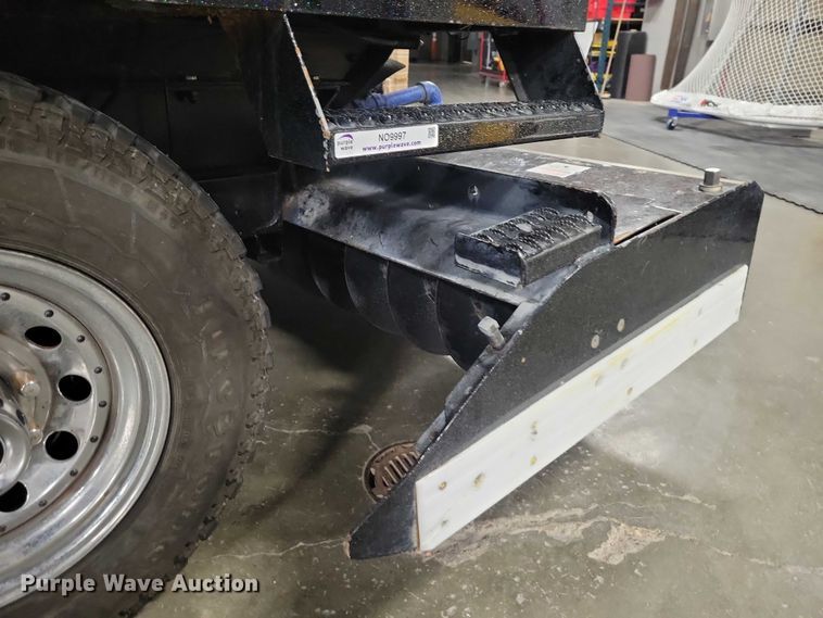 image for item NO9997 1995 Zamboni 500 ice resurfacer