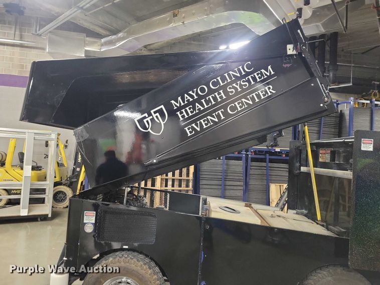 image for item NO9997 1995 Zamboni 500 ice resurfacer