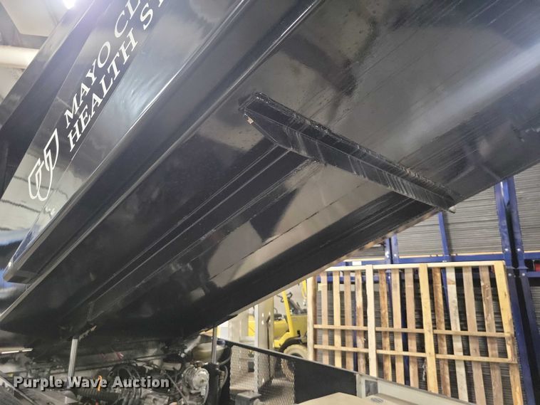 image for item NO9997 1995 Zamboni 500 ice resurfacer