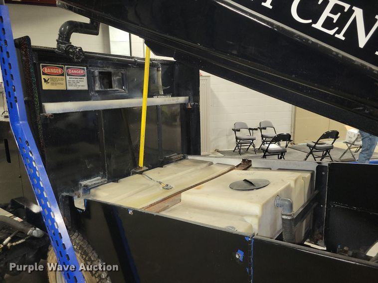 image for item NO9997 1995 Zamboni 500 ice resurfacer