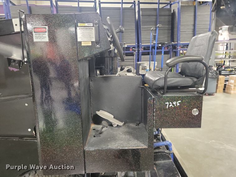 image for item NO9997 1995 Zamboni 500 ice resurfacer