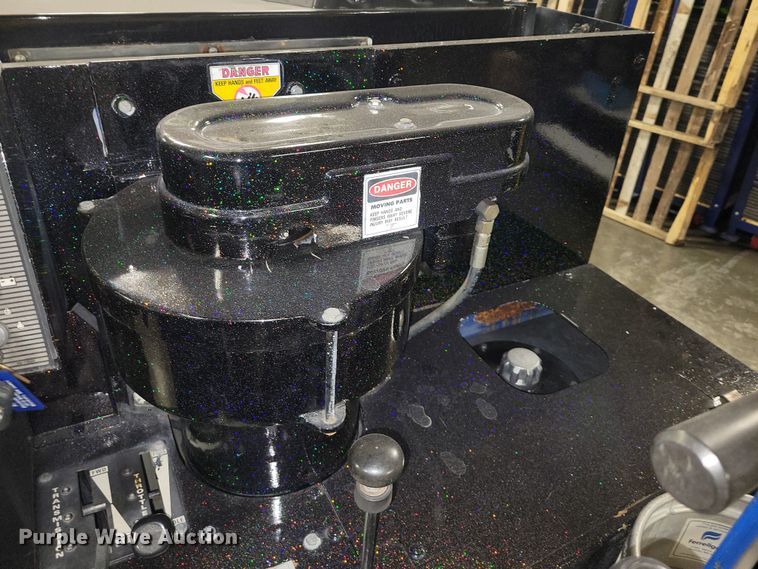 image for item NO9997 1995 Zamboni 500 ice resurfacer