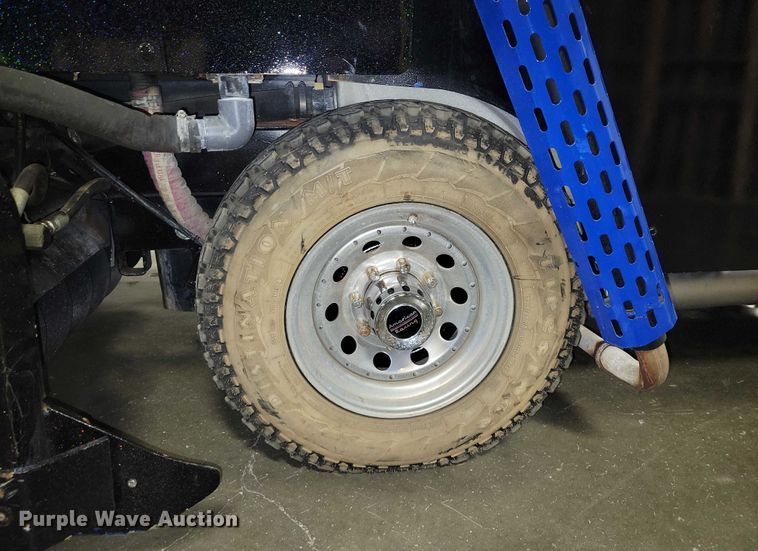 image for item NO9997 1995 Zamboni 500 ice resurfacer