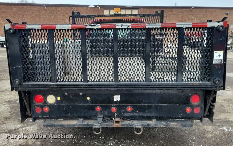 image for item NO9998 2000 Ford F450 Super Duty XL Crew Cab flatbed truck