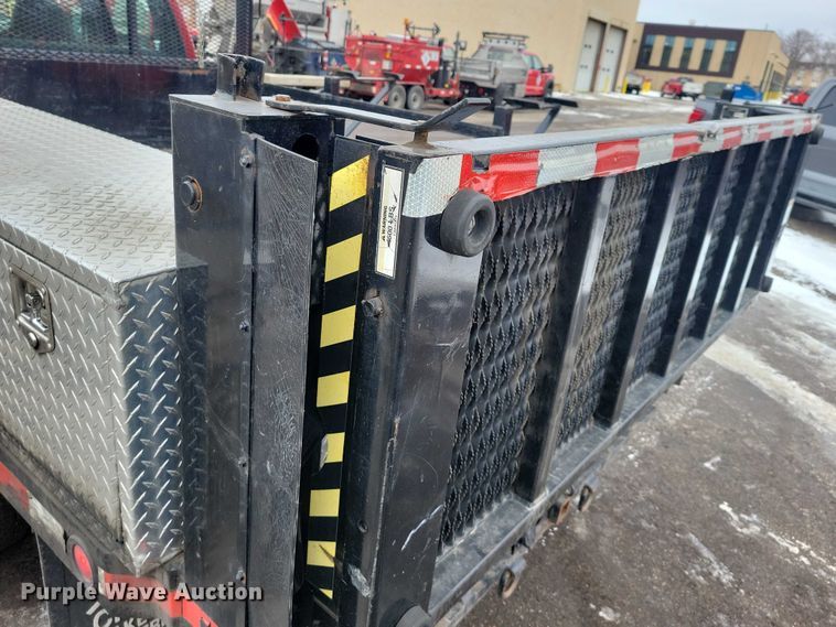 image for item NO9998 2000 Ford F450 Super Duty XL Crew Cab flatbed truck