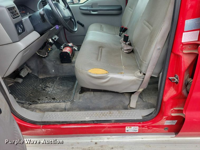 image for item NO9998 2000 Ford F450 Super Duty XL Crew Cab flatbed truck