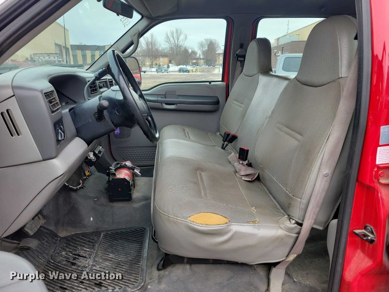 image for item NO9998 2000 Ford F450 Super Duty XL Crew Cab flatbed truck