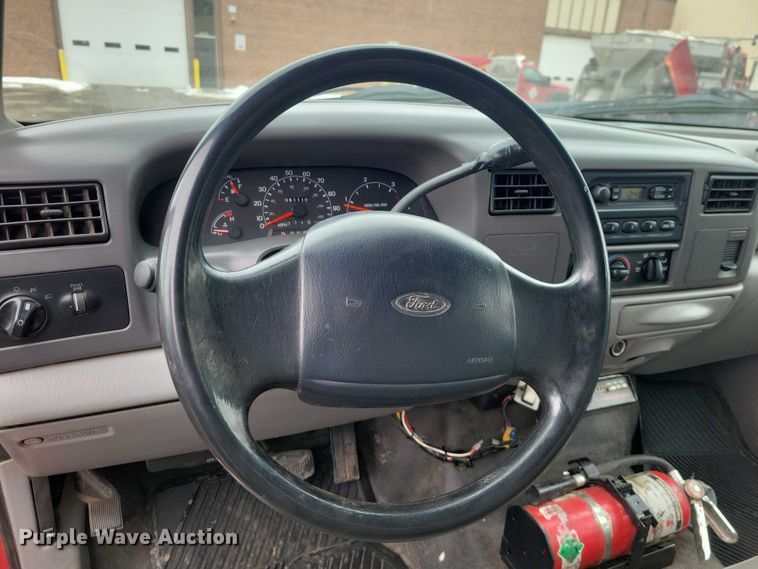 image for item NO9998 2000 Ford F450 Super Duty XL Crew Cab flatbed truck