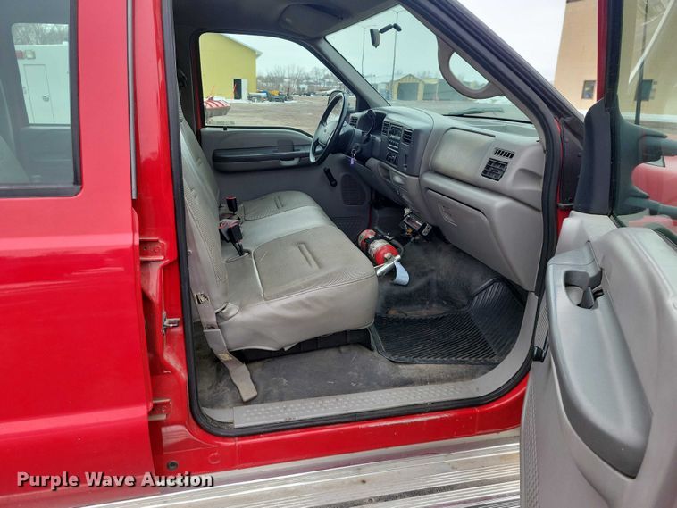 image for item NO9998 2000 Ford F450 Super Duty XL Crew Cab flatbed truck