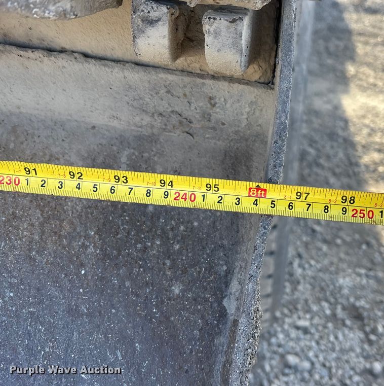 image for item OE9377 2005 International 7600 dump truck