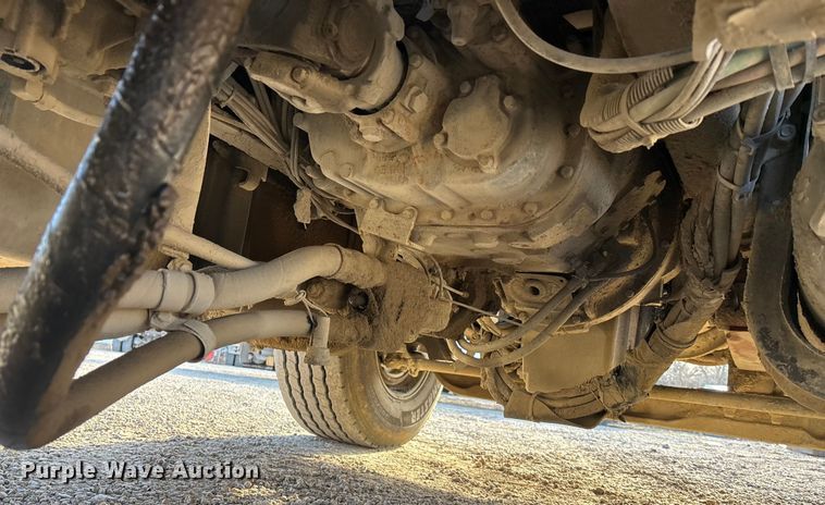 image for item OE9377 2005 International 7600 dump truck