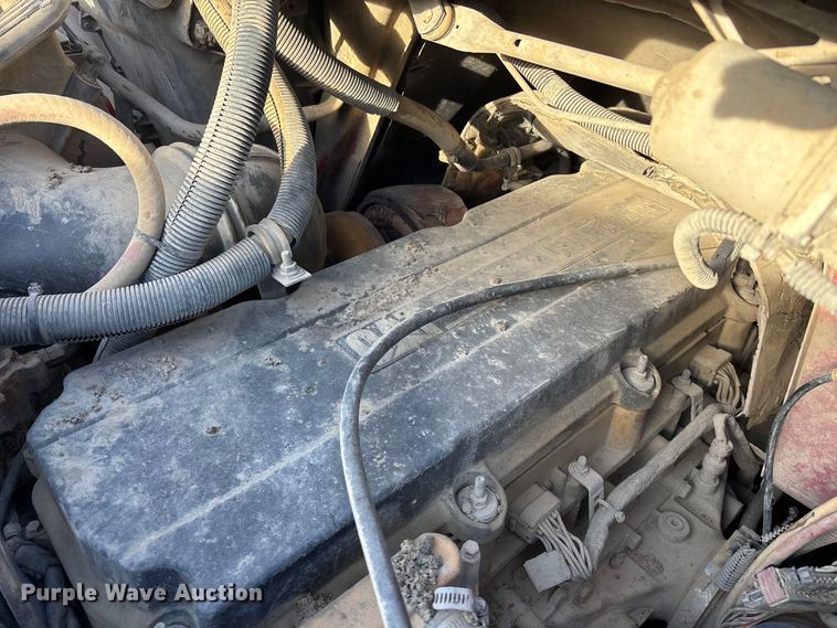 image for item OE9377 2005 International 7600 dump truck