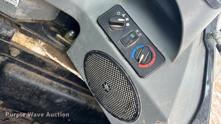 image for item OE9509 2016 Bobcat T770 tracked skid steer loader