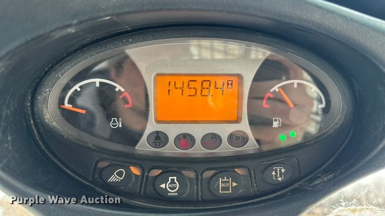 image for item OE9509 2016 Bobcat T770 tracked skid steer loader