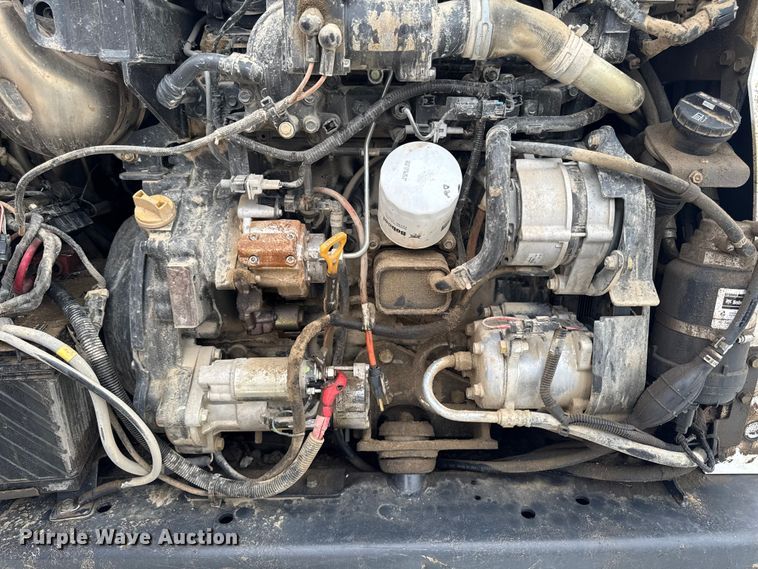 image for item OE9509 2016 Bobcat T770 tracked skid steer loader