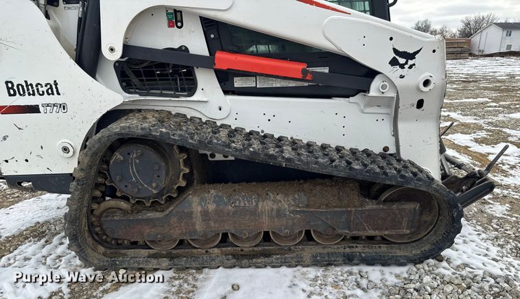 image for item OE9509 2016 Bobcat T770 tracked skid steer loader